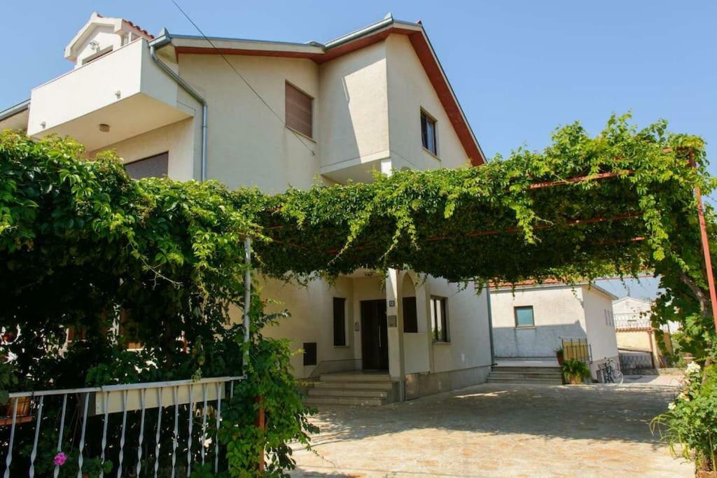 Ivana Trogir Exterior photo